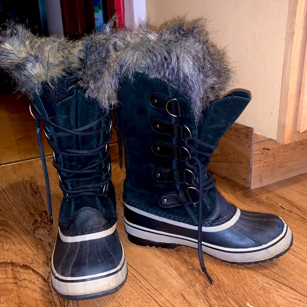 Sorel Joan of Arctic Winter Boot (Women’s 9)